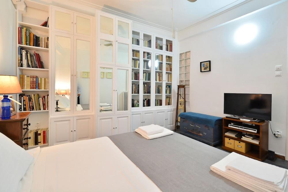 Plaka Elegant Apartment Athena Bagian luar foto